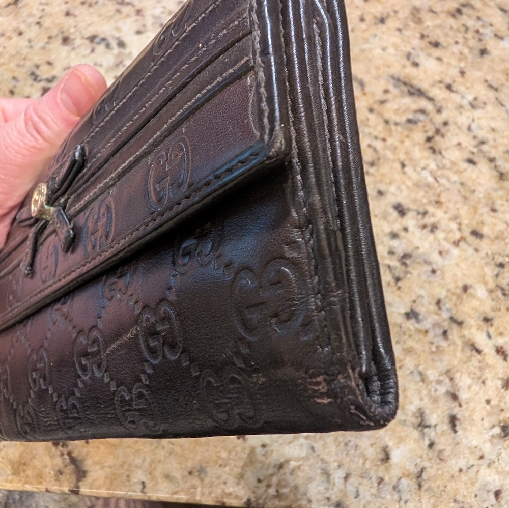 Gucci Brown GG Embossed Leather Bow Continental Wallet with Gold Accent - Picture 11 of 11